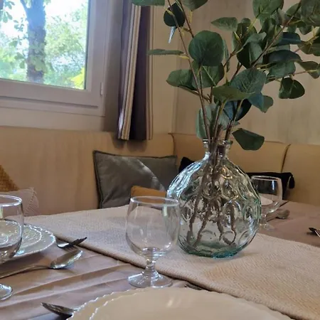 Mobil Home Familial Linge Inclus Piscines Et Lac Europa Park Rulantica مكان تخييم