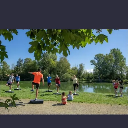 Mobil Home Familial Linge Inclus Piscines Et Lac Europa Park Rulantica مكان تخييم *